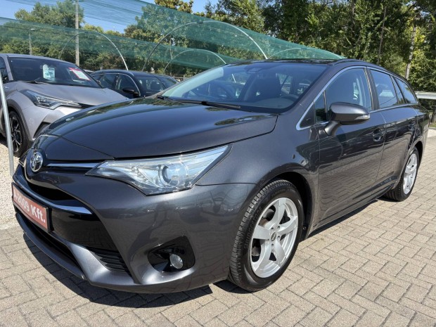Toyota Avensis Touring Sports 1.6 Live Plus Tel...