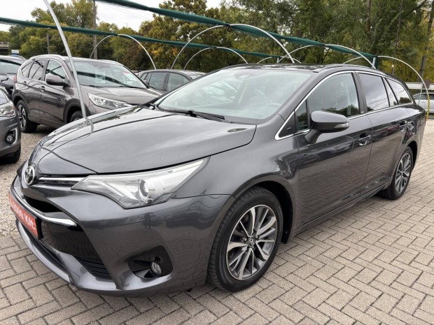 Toyota Avensis Touring Sports 2.0 D-4D Active T...