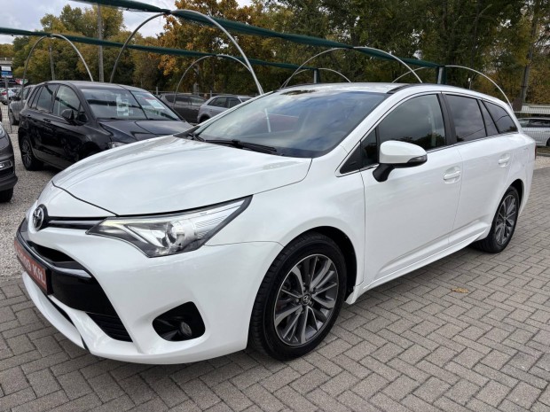 Toyota Avensis Touring Sports 2.0 D-4D Active T...