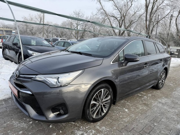 Toyota Avensis Touring Sports 2.0 D-4D Active T...