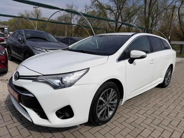 Toyota Avensis Touring Sports 2.0 D-4D Active T...