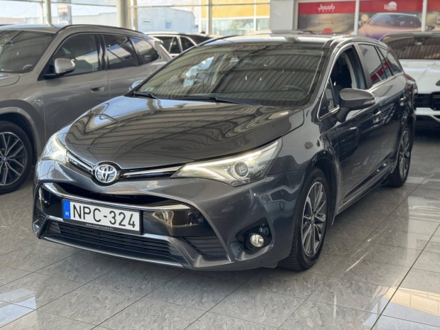 Toyota Avensis Touring Sports 2.0 D-4D Executiv...