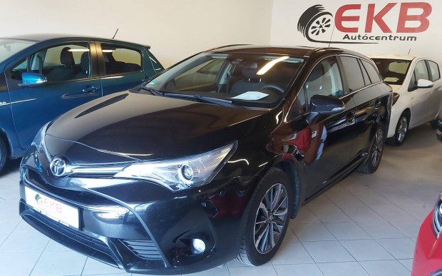 Toyota Avensis Touring Sports 2.0 D-4D Executiv...