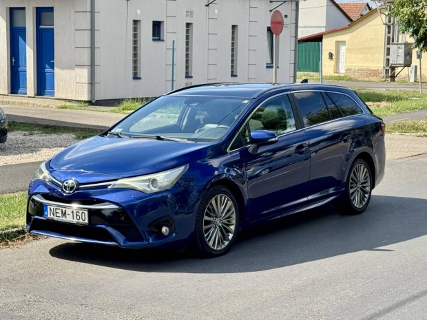 Toyota Avensis Touring Sports 2.0 D-4D Executive