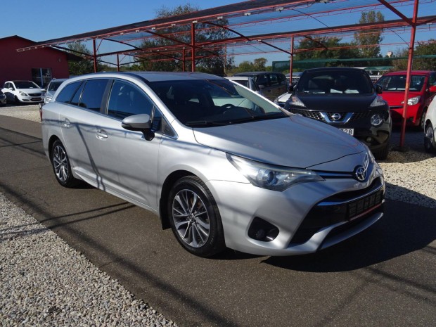 Toyota Avensis Touring Sports 2.0 D-4D Executive