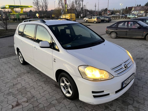 Toyota Avensis Verso 2.0 D Sol komplett kuplung...