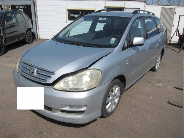 Toyota Avensis Verso bontott alkatrészek eladók