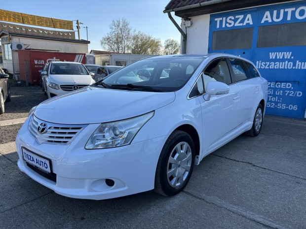 Toyota Avensis Wagon 1.6 Travel //friss műszaki...