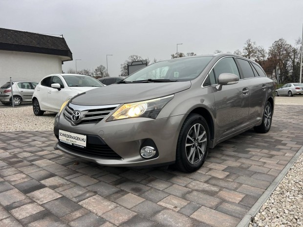 Toyota Avensis Wagon 1.8 Executive Navi.Kamera....