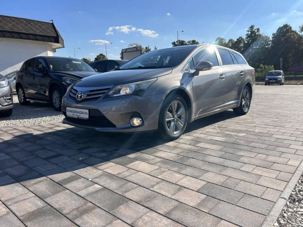Toyota Avensis Wagon 1.8 Executive Navi.Kamera....
