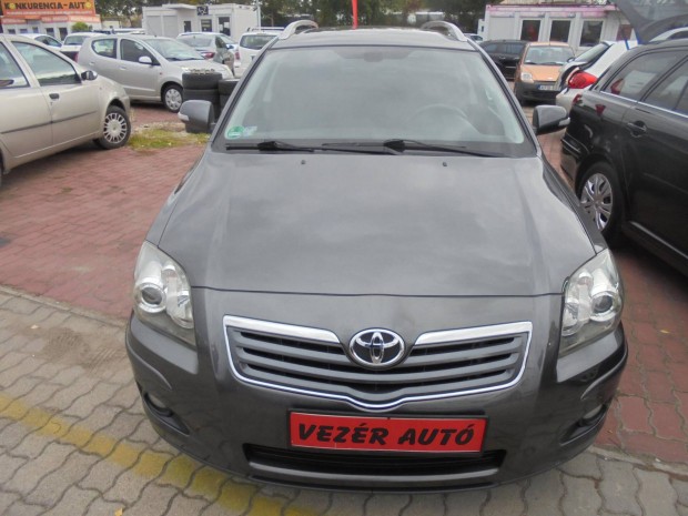 Toyota Avensis Wagon 1.8 Executive lsfts T...