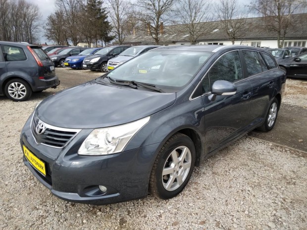 Toyota Avensis Wagon 1.8 Sol Digitklma!Kzi 6-...