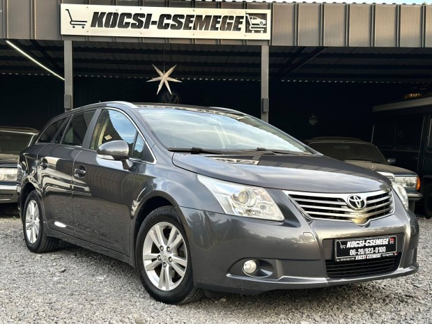 Toyota Avensis Wagon 1.8 Sol Navigci Tempomat...