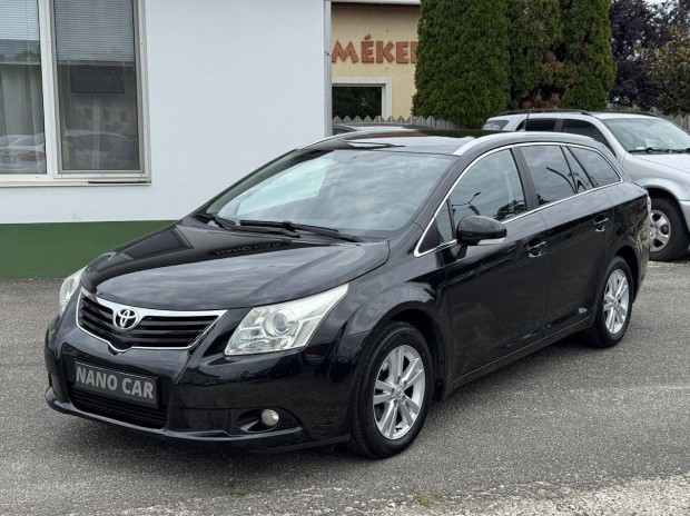 Toyota Avensis Wagon 1.8 Vonóhorog. kétoldali d...