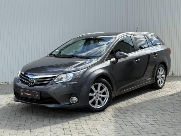 Toyota Avensis Wagon 2.0 D-4D Executive Navi.KA...