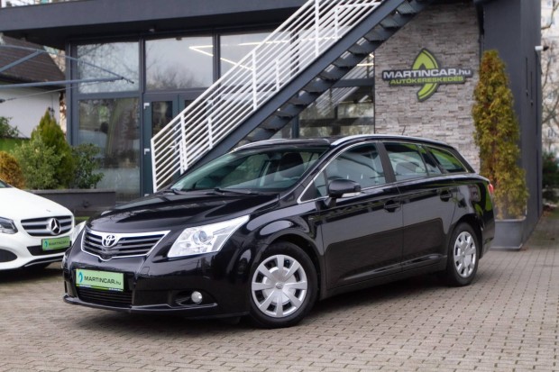 Toyota Avensis Wagon 2.0 D-4D Night Sky Black +...