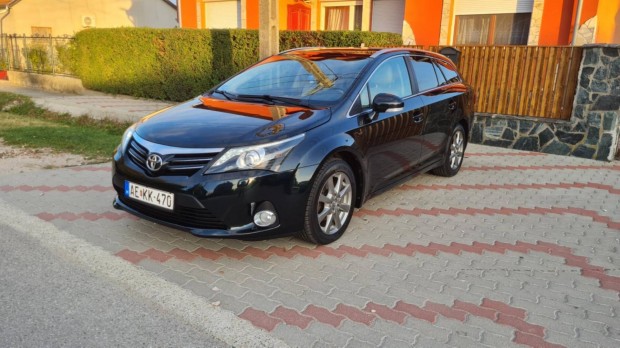 Toyota Avensis Wagon 2.0 D-4D Platinum Xenon Új...