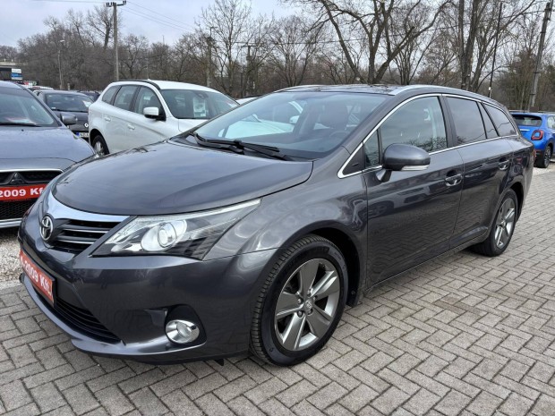 Toyota Avensis Wagon 2.0 D-4D Premium Megkmlt...