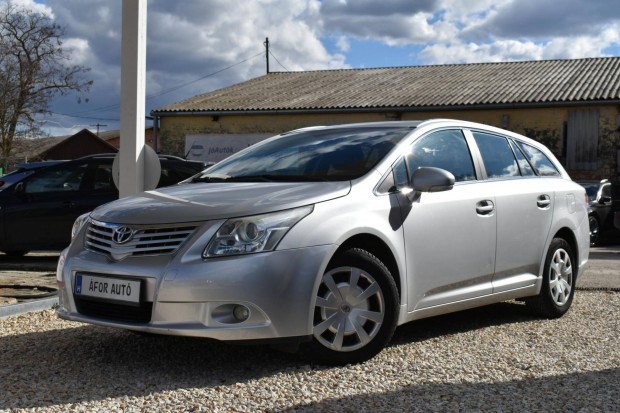 Toyota Avensis Wagon 2.0 D-4D Sol