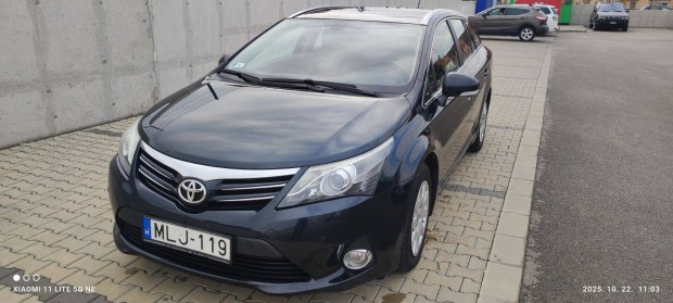 Toyota Avensis Wagon 2.0 D-4D Sol T27 kiváló műszaki állapotban eladó
