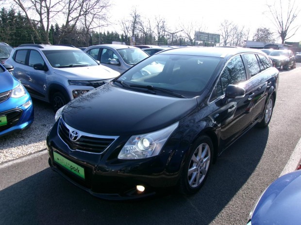 Toyota Avensis Wagon 2.2 D-4D Executive (Automa...