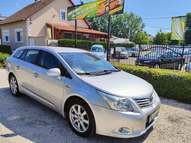 Toyota Avensis Wagon 2.2 D-4D Sol (Automata)