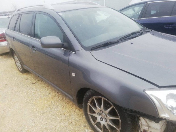Toyota Avensis, Jobb első sárvédő eladó