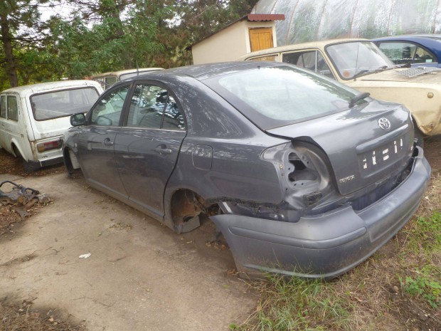 Toyota Avensis alkatrszek