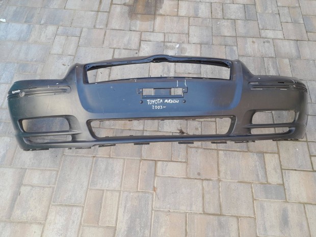Toyota Avensis első lökháritó