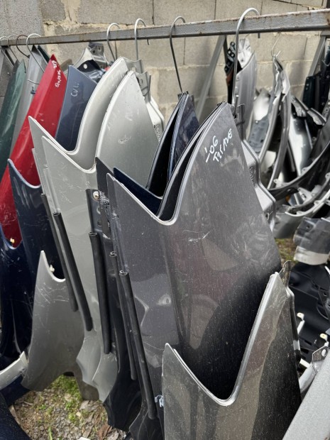 Toyota Avensis els� s�rv�d�k