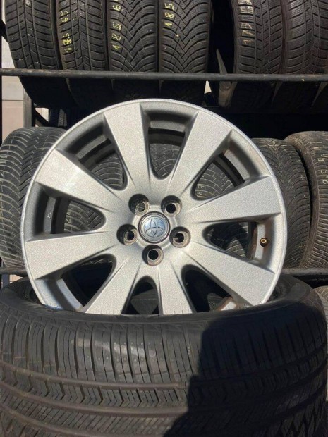 Toyota Avensis gyri alufelni 5x100 7j r17 + gyri csavarok