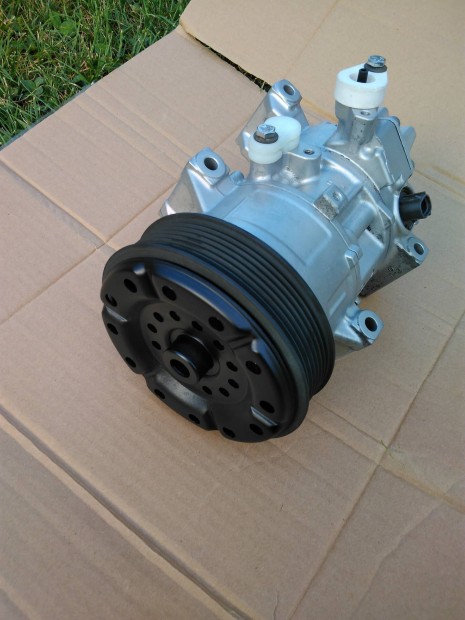 Toyota Avensis klma kompresszor 