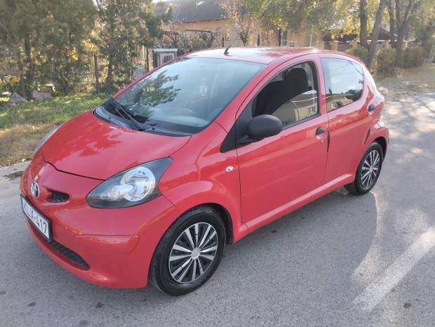 Toyota Aygo 1.0 Plusz AC Magyar.Megkmlt.Karcm...