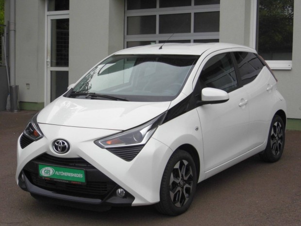 Toyota Aygo 1.0 x+comfort plus Szervizkönyv-TEM...