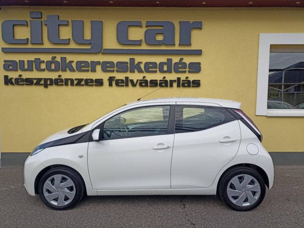Toyota Aygo 1.0 x-play Els Tulajdonostl ! Tem...