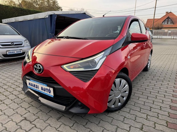 Toyota Aygo 1.0 x-play Magyarorszgi!104000-KM!...