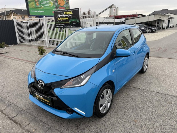 Toyota Aygo 1.0 x-play+touch TSS Vgig Mrkasze...