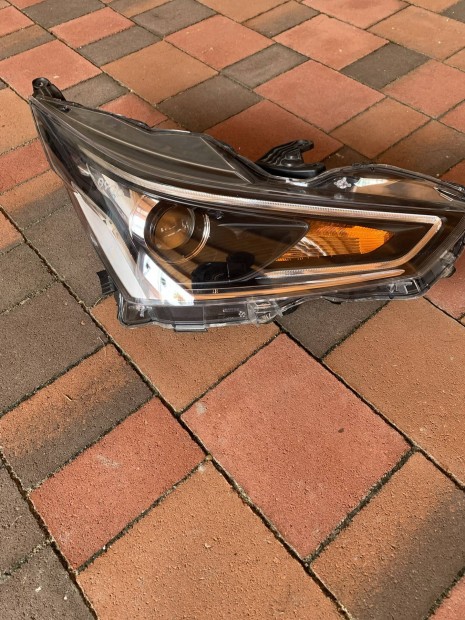 Toyota Aygo 2 LIFT jobb els lmpa