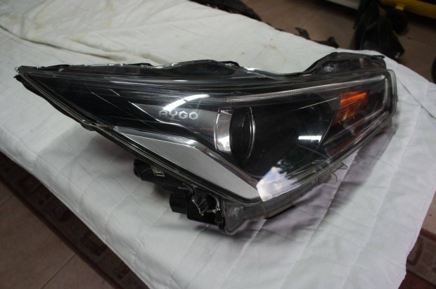 Toyota Aygo X 3 jobb els fnyszr lmpa