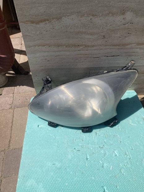 Toyota Aygo bal oldali gyri fnyszr