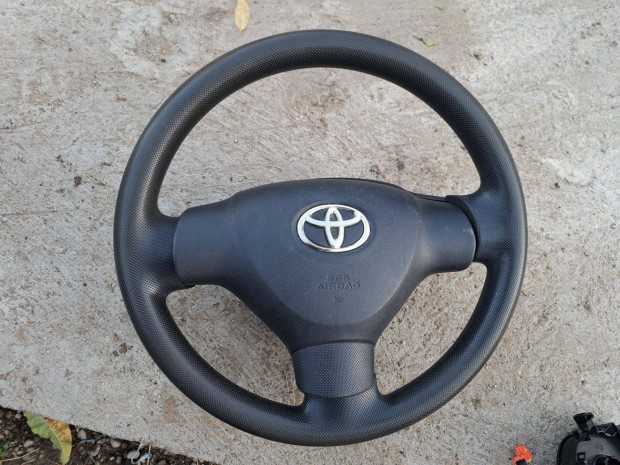 Toyota Aygo kormny lgzskkal