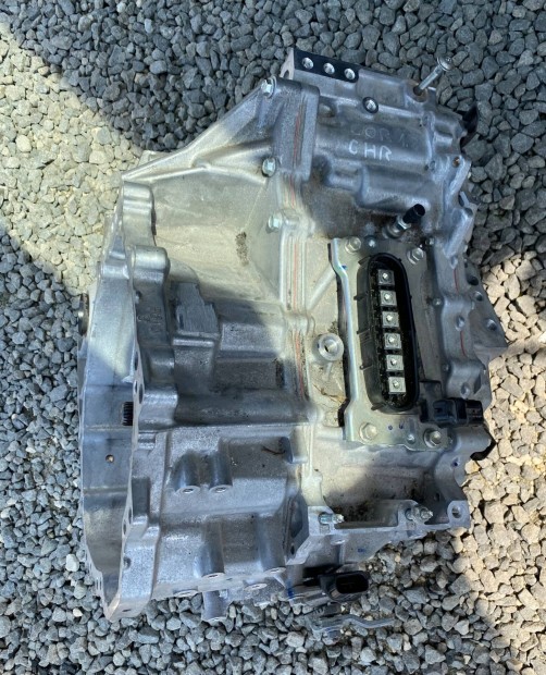 Toyota CHR 1.8 hibrid automata váltó