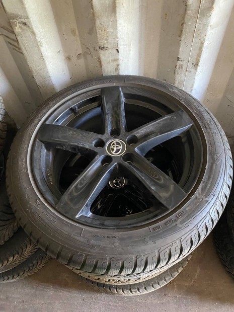 Toyota CHR alufelni garnitra,225/50 18