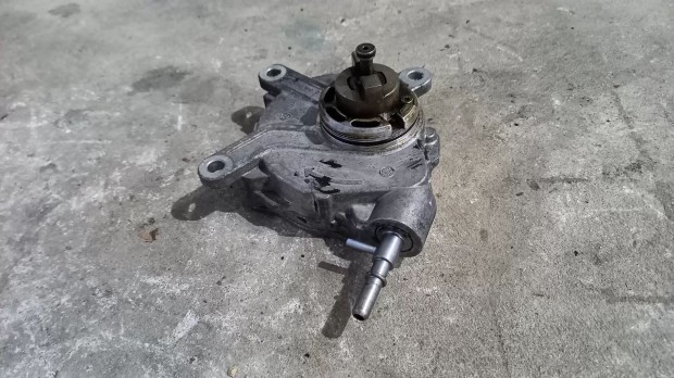 Toyota COROLLA Verso RAV 4 Avensis 03 V�kuumpumpa pumpa szivatty� 5655