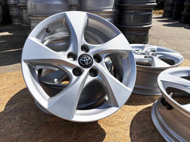 Toyota C-HR 17" 5x114,3 gyári alufelni eladó 17 coll