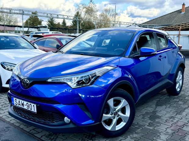 Toyota C-HR 1.2T Active Navigci.Led.Acc. tvo...