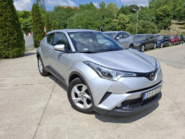 Toyota C-HR 1.2T Active (ülésfűtéssel) Sérülésm...