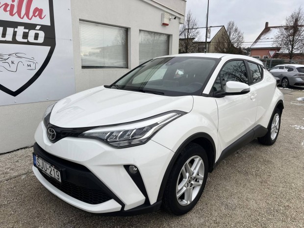 Toyota C-HR 1.2T Comfort Szervizknyv / Magyaro...