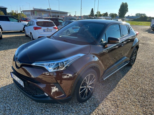 Toyota C-HR 1.2T Executive Digitklíma.Ülésfűtés...