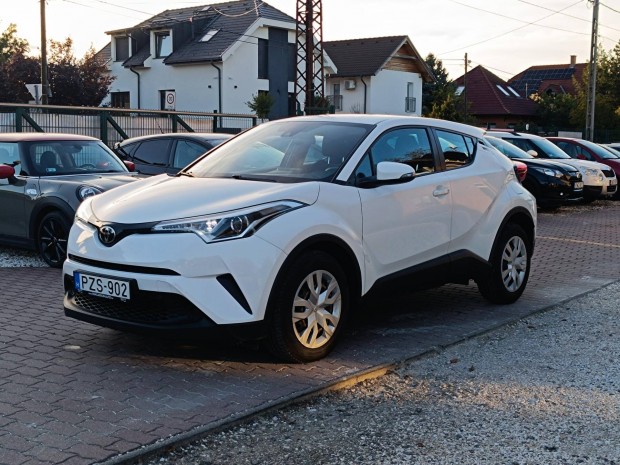 Toyota C-HR 1.2T Live Foglalzva!!!